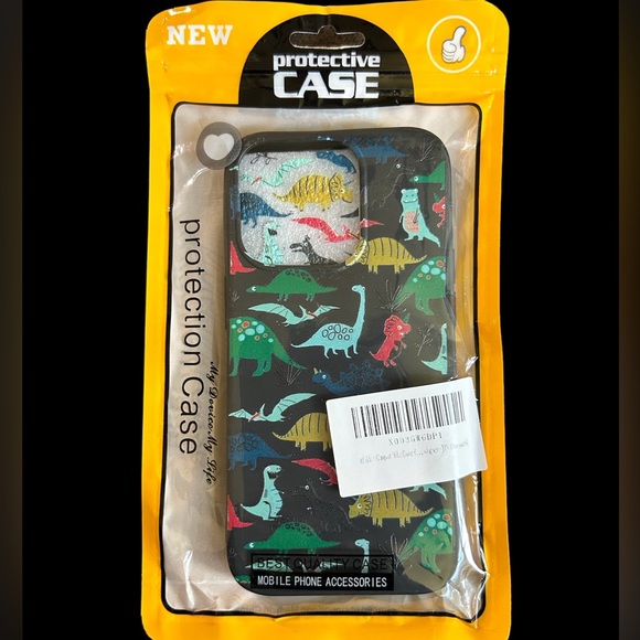 Dinosaur iPhone 14 case - Picture 5 of 6
